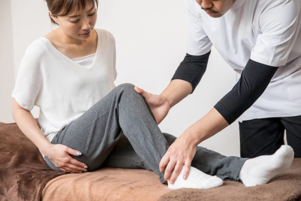 足が痛くて検査してもらっている